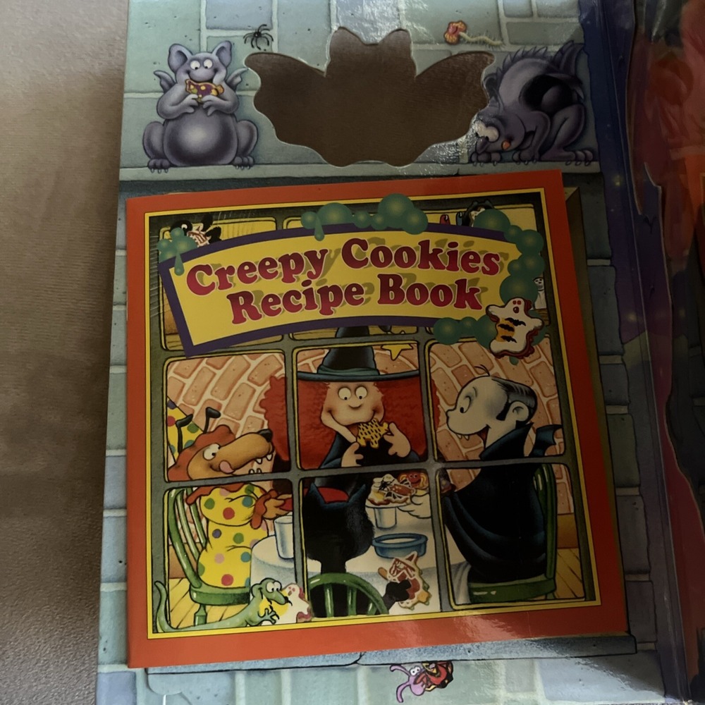 Creepy Cookies: Halloween Cookie Cutter Set & Recipe Book By Reader's Digest 96 - Picture 4 of 11